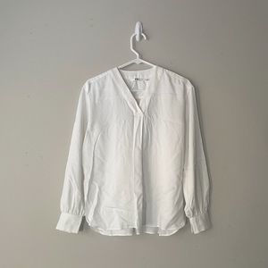 Uniqlo White V-neck Rayon-Blend Blouse, size S
